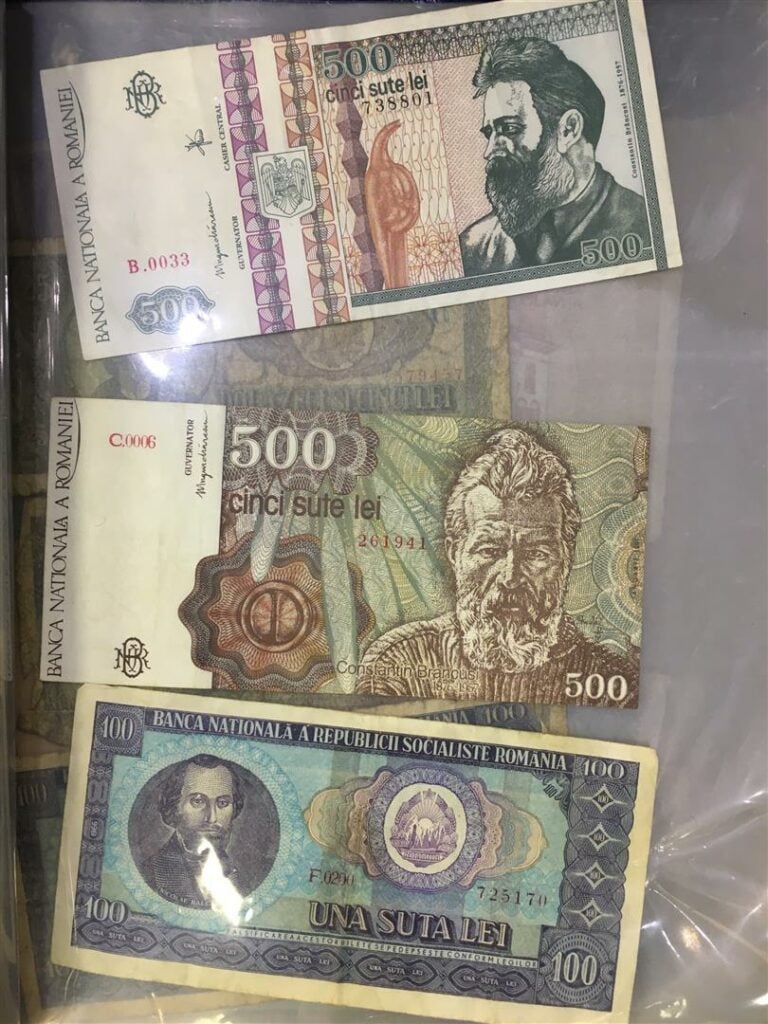 Lot de billets de banque français et étrangers, époques diverses