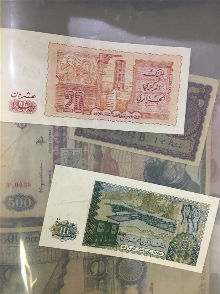 Lot de billets de banque français et étrangers, époques diverses