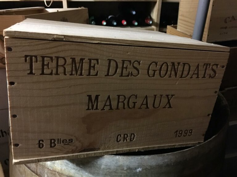 6 bouteilles, CHATEAU TERME DES GONDATS, Margaux, 1999, caisse bois. (non ouver…