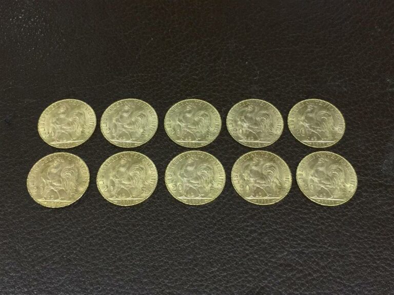 Dix pièces de 20 francs or.