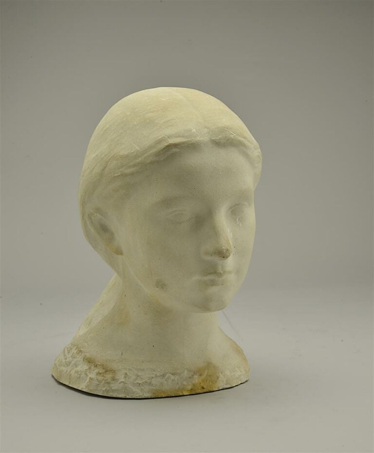 Robert WLERICK (1882-1944). - Buste de jeune femme les cheveux noués - Buste en…
