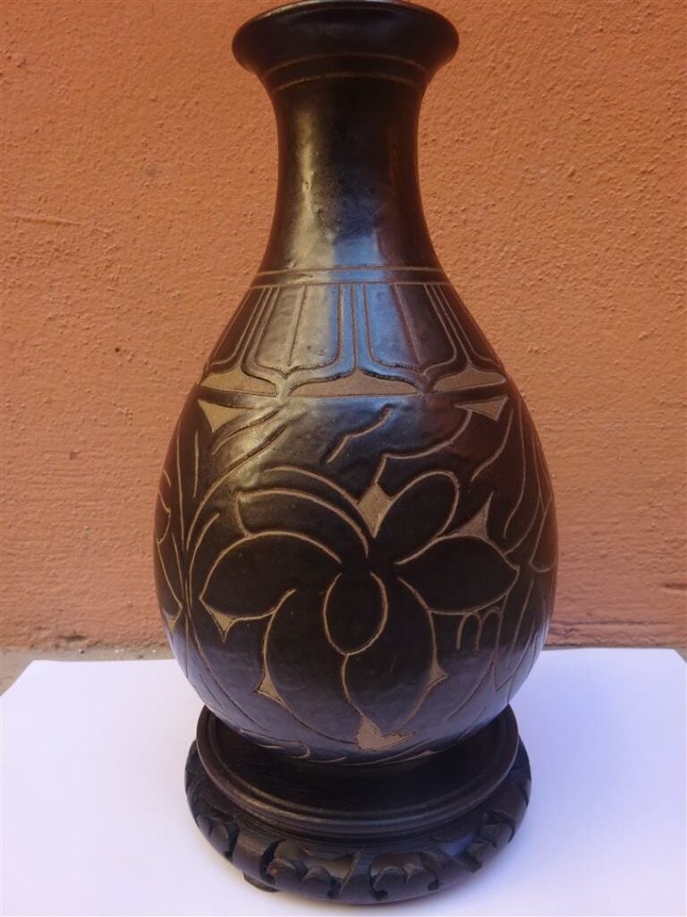 VASE PIRIFORME EN GRES DE BIEN HOA ??, YUHUCHUPING - Vietnam / Indochine, Epoqu…