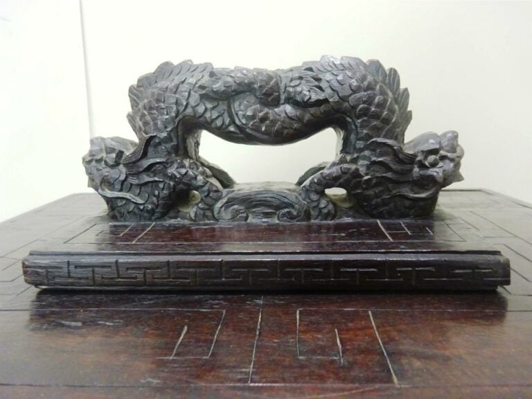 MEUBLE CABINET A DEUX CORPS EN BOIS EXOTIQUE - Vietnam / Indochine, Première mo…