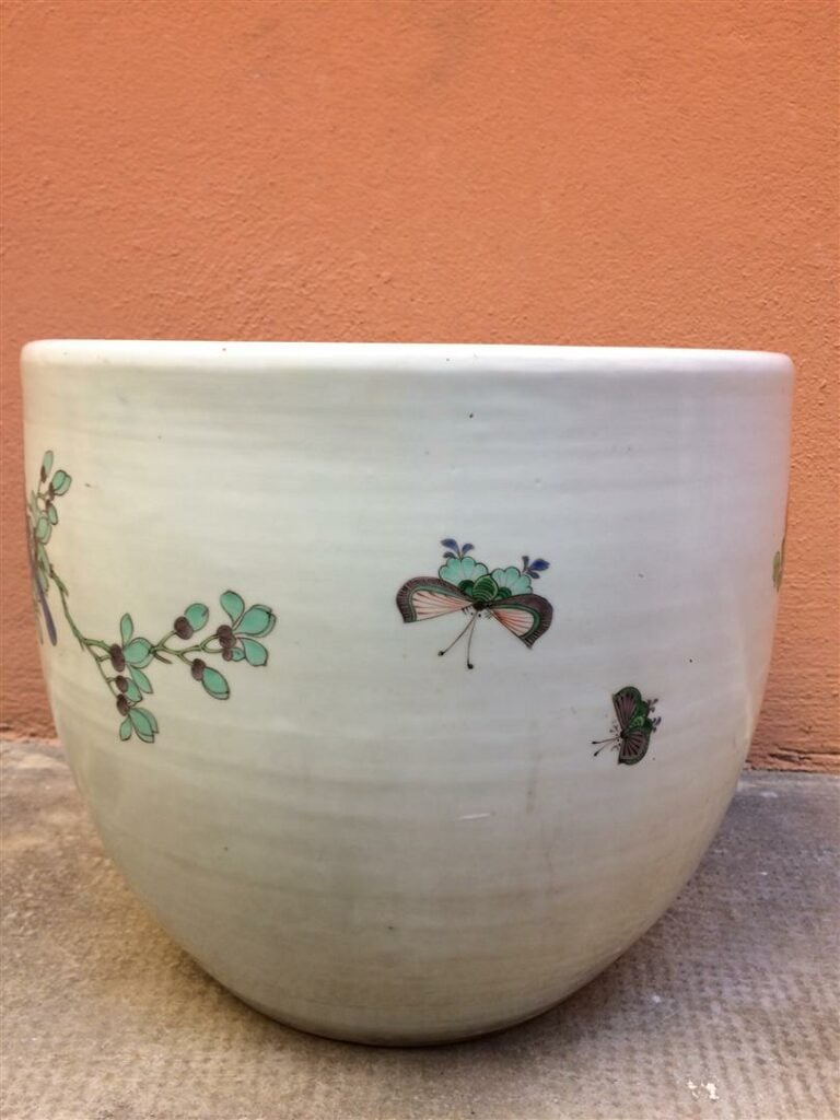 GRANDE VASQUE A POISSONS / AQUARIUM EN PORCELAINE - Chine, Epoque début du XXe…