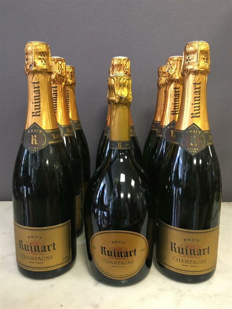9 bouteilles, RUINART, Champagne brut.