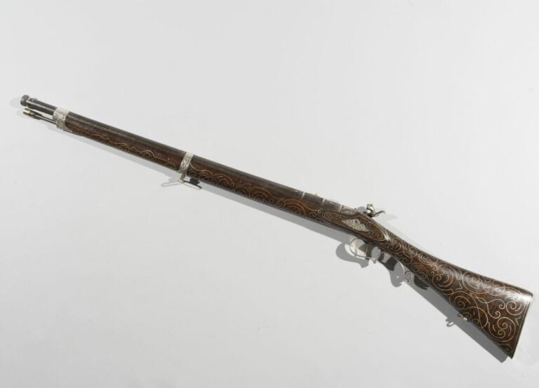 Fusil - Acier, bois, étain et argent - Probablement Europe pour l'Orient XIXeXX…