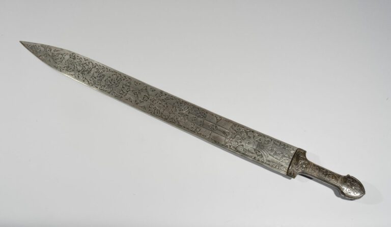Kindjal monumental - Acier et corne - Iran, XIXe siècle - Longueur 110 cm - - -…