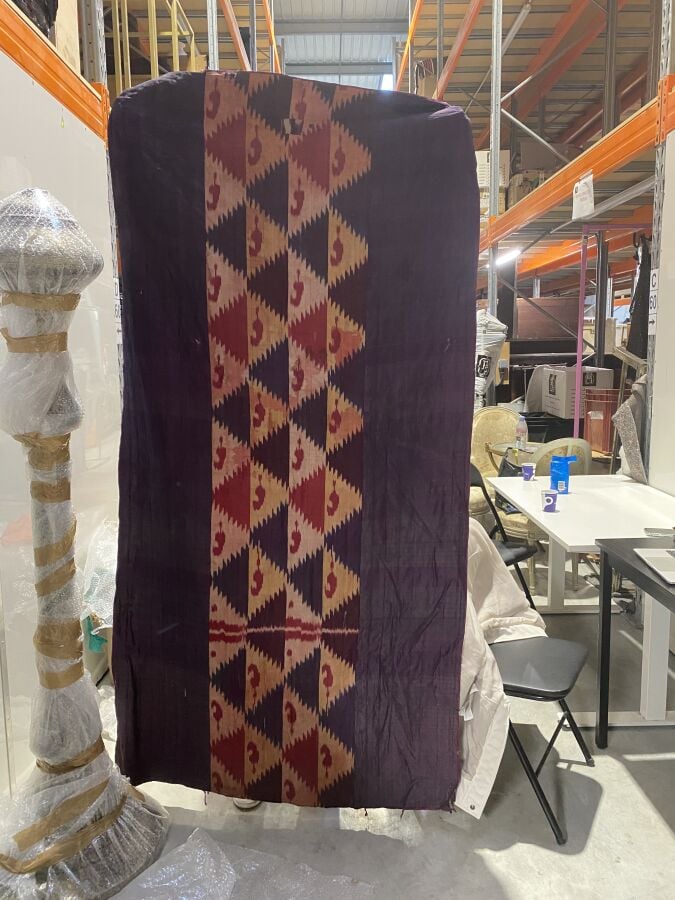 Textile ikat à décor de boteh - Asie Centrale, XXe siècle - Longueur 202 cm - -…