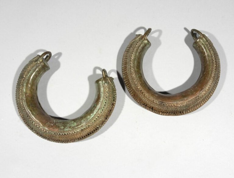 Deux chevillières à grelots - Bronze - Inde, XIXe siècle - Largeur intérieure d…