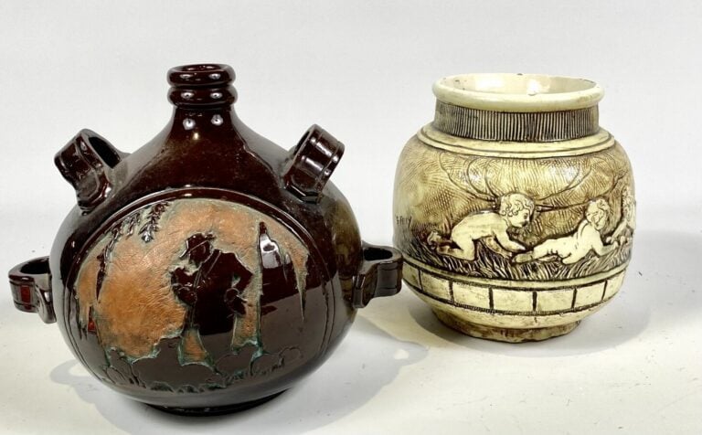 MAX GERIN, céramiste à Marseille.VASE GARGOULETTE en céramique émaillée en reli…