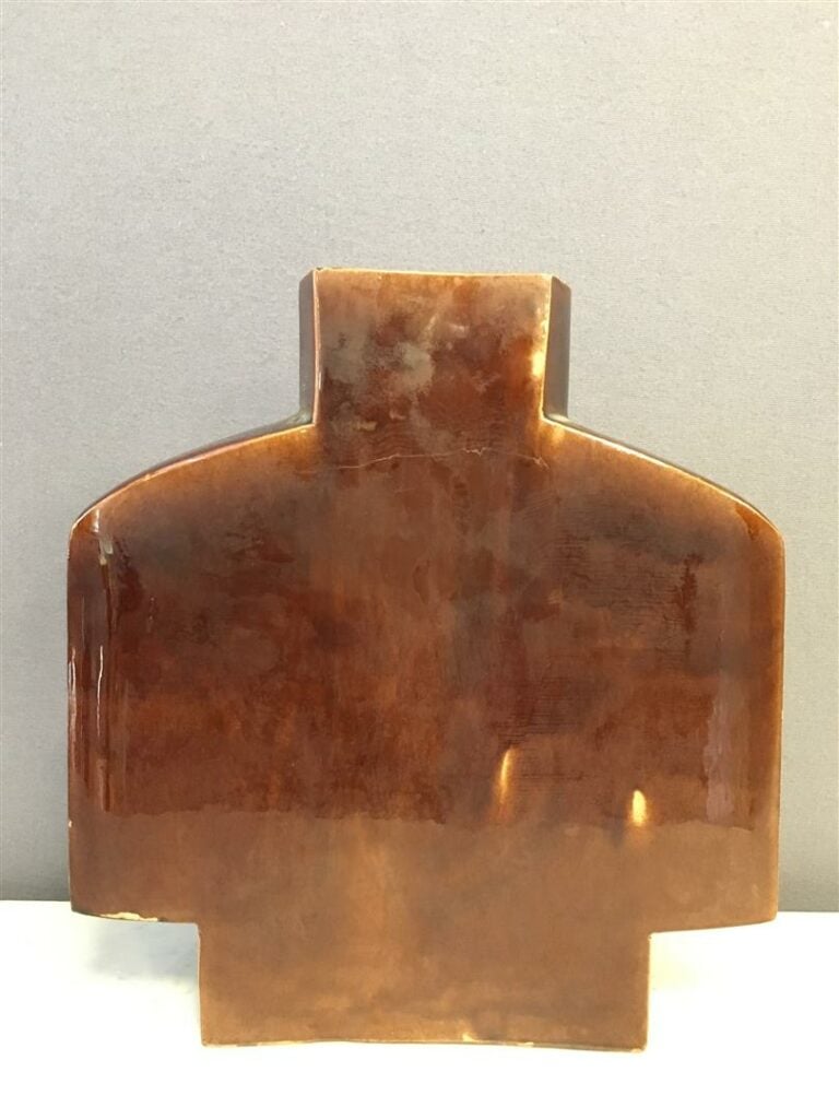 Gilbert PORTANIER (né en 1926), potier à VALLAURIS. - Vase en céramique à profi…