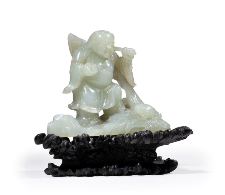 GROUPE EN JADE CELADON SCUPTE A L'EFFIGIE DE LIU HAI - Chine, Moderne, De style…