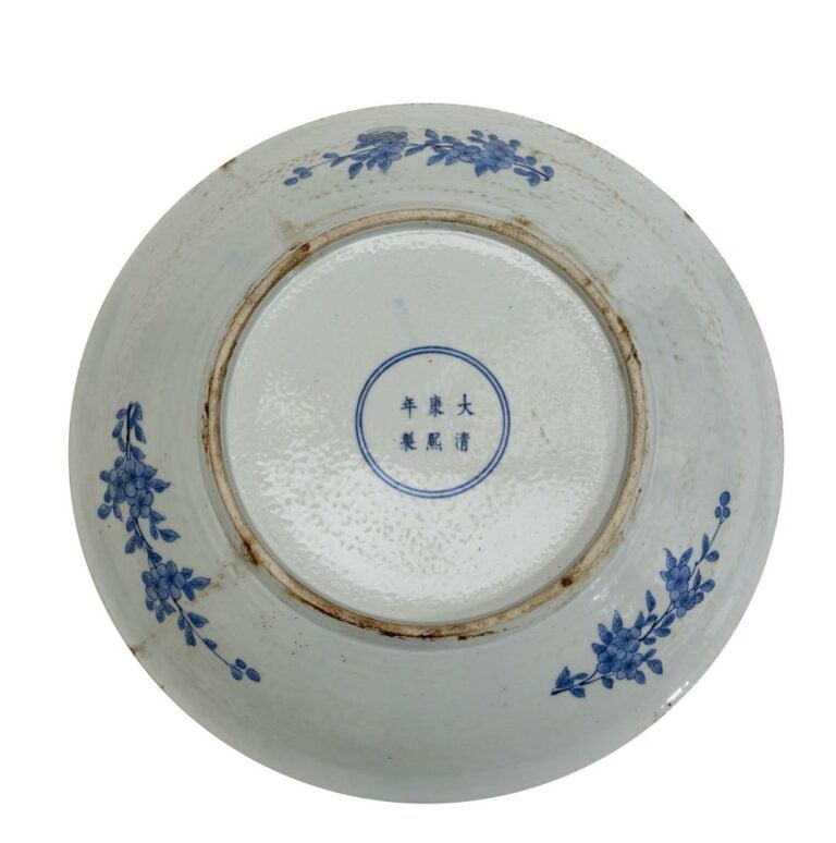 PLAT EN PORCELAINE BLEU BLANC - Chine, Dynastie Qing, Fin du XIXe siècle, Style…