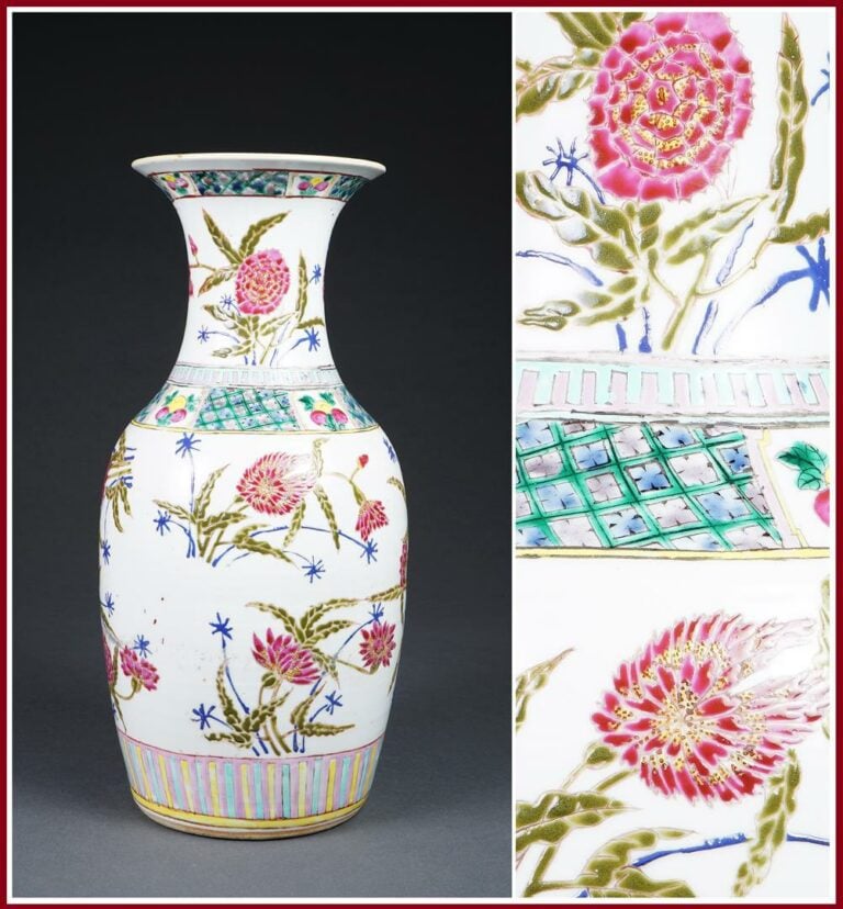 VASE DE FORME QUEUE DE PHENIX EN PORCELAINE A DECOR EMAILLE POLYCHROME DANS LE…