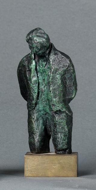 Louis PICHON (né en 1926). - Homme debout les mains dans le dos - Bronze à pati…