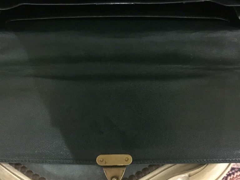 LOUIS VUITTON. - Cartable d'homme modèle Conseiller 41 cm en toile enduite vert…