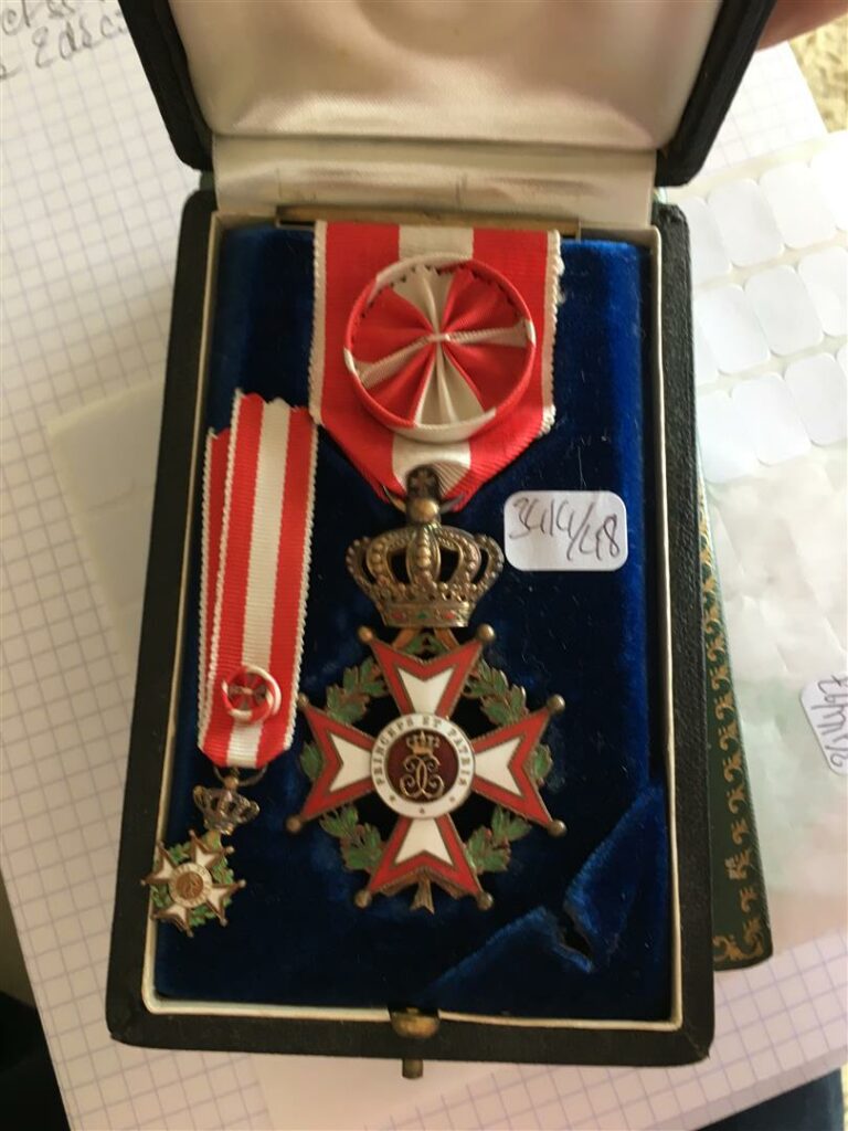 Monaco, Ordre de Saint-Charles, fondé en 1858, croix d'officier en vermeil et é…