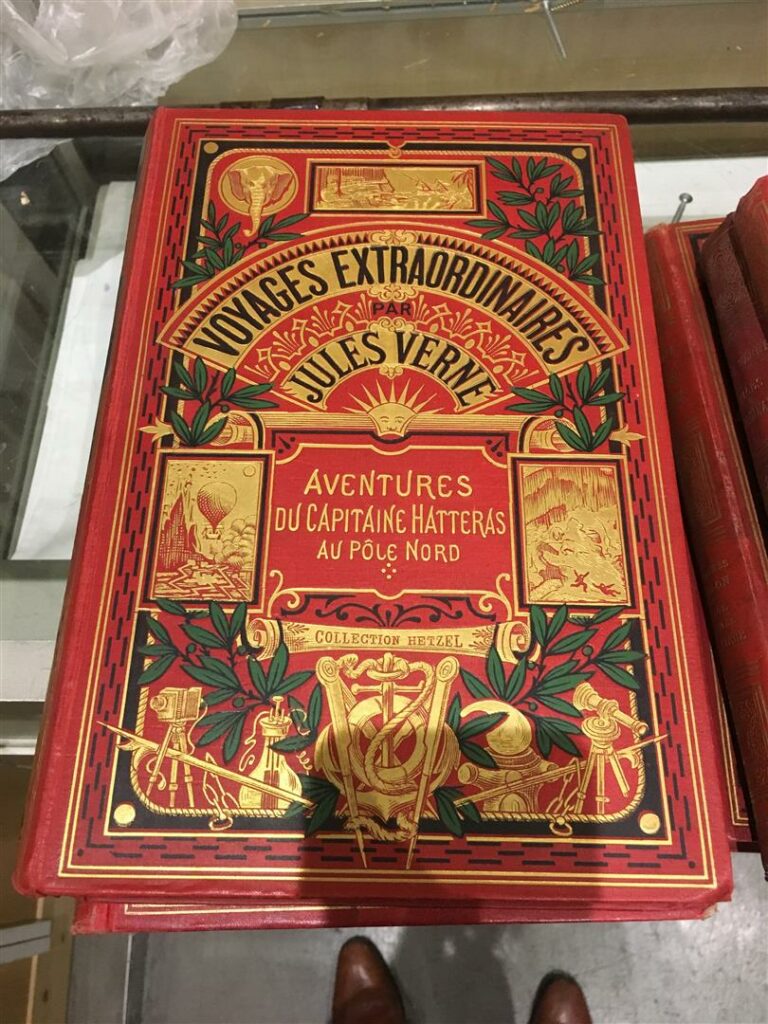Jules Verne. Aventures du Capitaine Hatteras au Pôle Nord. Ill. de RIOU et De M…