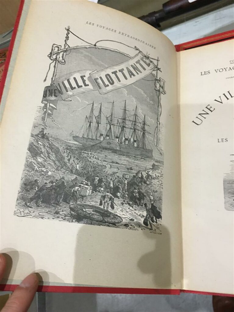 Jules Verne. Une Ville flottante. Ill. de Férat. Librairie Hachette, sans date…