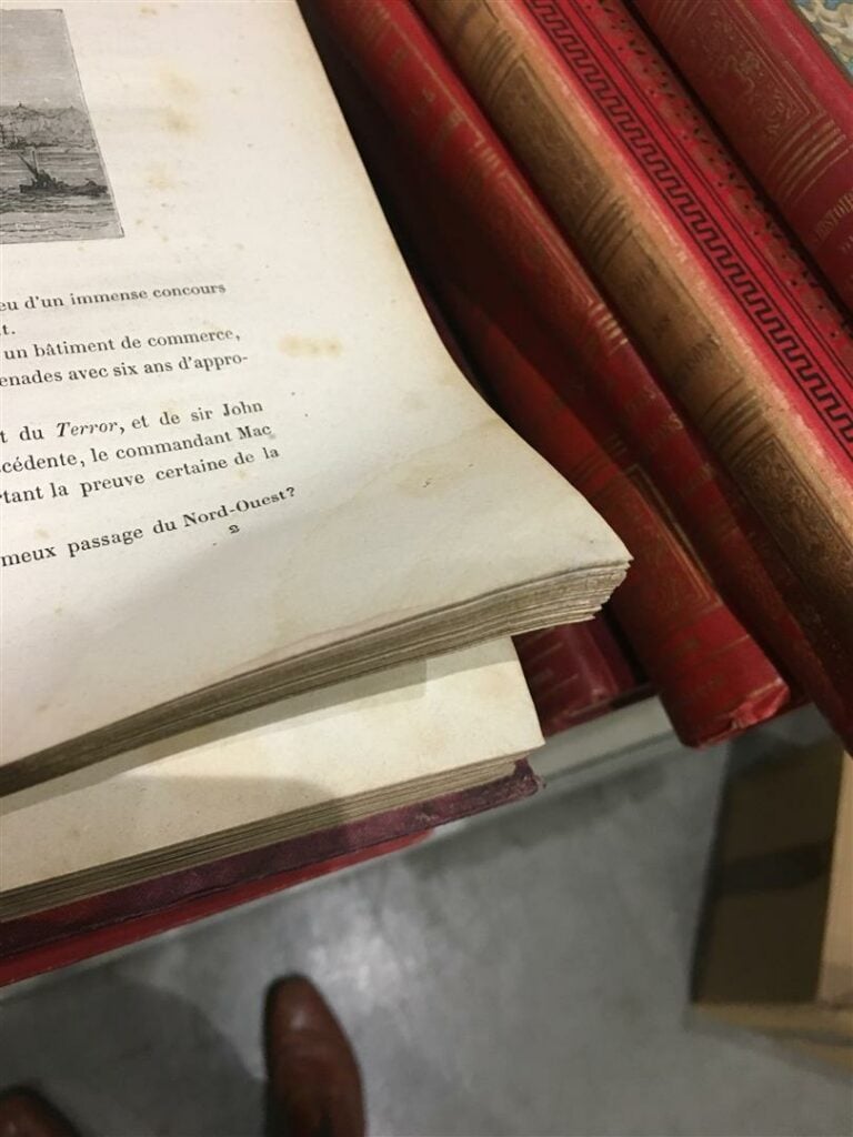 Jules Verne. Aventures du Capitaine Hatteras au Pôle Nord. Ill. de RIOU et De M…