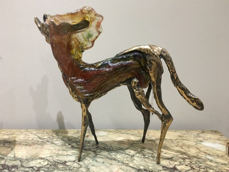 Yves LOHE (né en 1947). - Cheval - Sculpture en bronze argenté et pâte de verre…