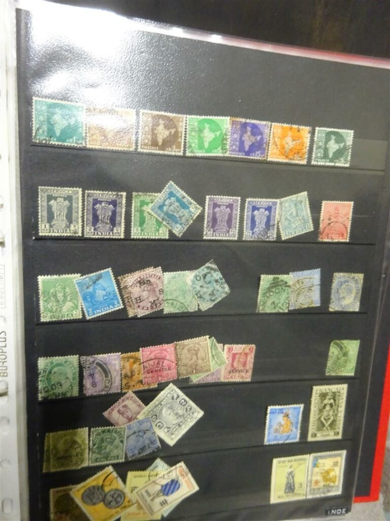 ASIE DONT VIETNAM / INDOCHINE - ACCUMULATION DE BILLETS ET DE TIMBRES - Epoque…