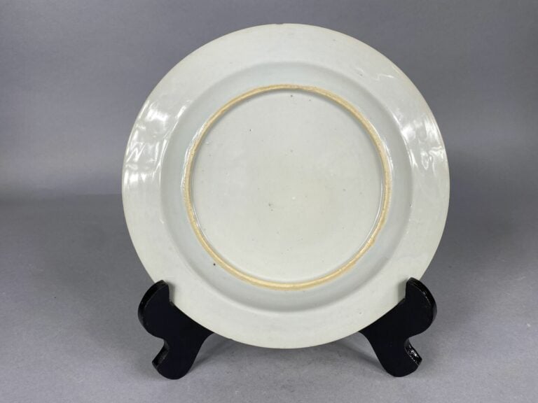 Chine - Ensemble de six assiettes en porcelaine bleu blanc à décor de branchage…