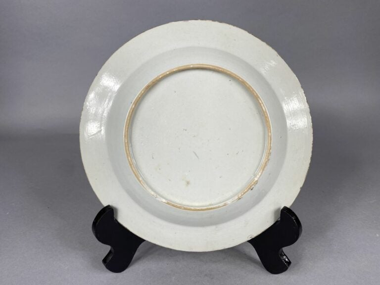 Chine - Ensemble de six assiettes en porcelaine bleu blanc à décor de branchage…