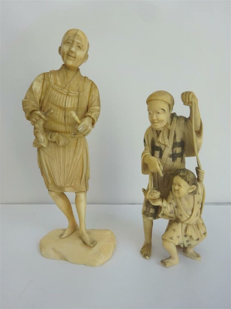 [X] LOT DE TROIS (3) PIECES JAPONAISES - Japon, Epoque fin du XIXe siècle - Il…