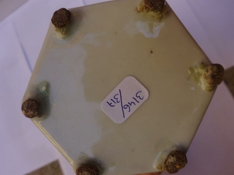 ACCUMULATION DE PORCELAINES - Chine et Vietnam, Epoque XXe siècle - Elle compre…