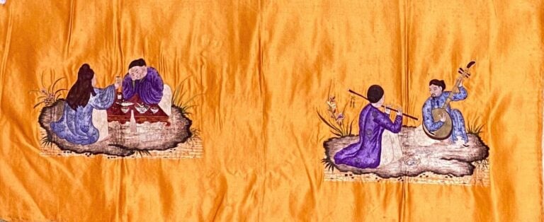 Chine / Vietnam - Lot de broderies sur soie à décor de dragons, personnages et…