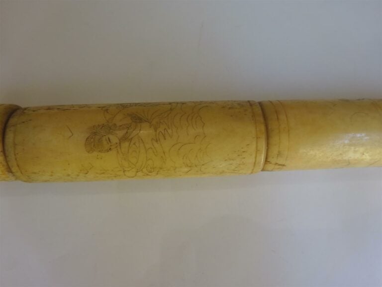 [X] PIPE A OPIUM A FÛT EN OS - Vietnam / Indochine, Epoque XXe siècle - Le fût…