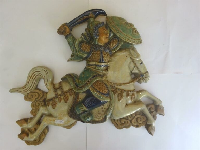 PLAQUE DECORATIVE / TUILE EN GRES EMAILLE POLYCHROME FORMANT CAVALIER Républiqu…