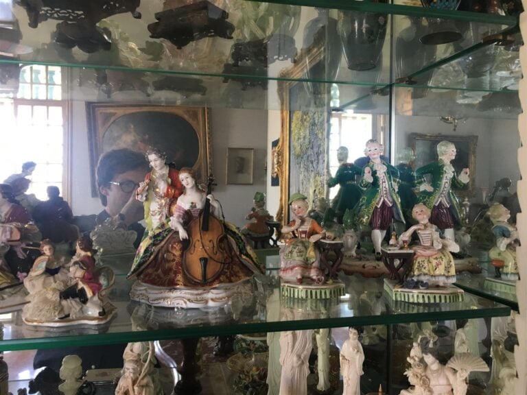 Lot de 2 de figurines en porcelaine (dresde concert..)