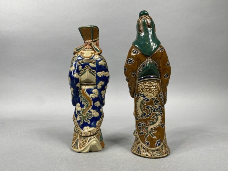 Vietnam, Bien Hoa - Ensemble de deux sculptures en grès émaillé polychrome repr…