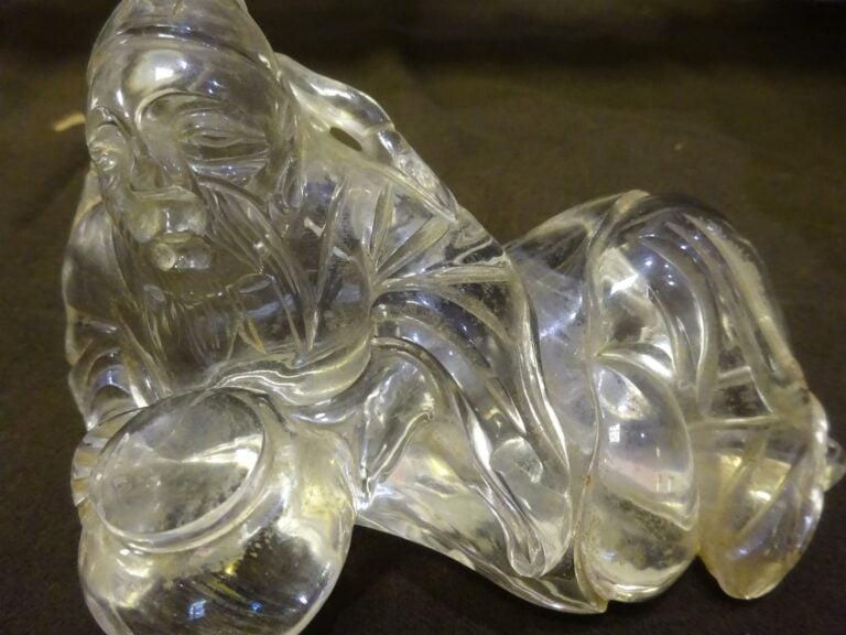 SUJET PROBABLEMENT EN CRISTAL DE ROCHE SCULPTE A L'EFFIGIE DE LI BAI - Chine, E…