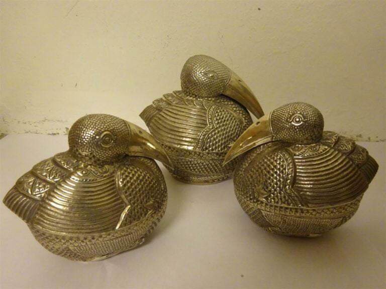 LOT DE TROIS (3) BOÎTES AVIMORPHES / AVIFORMES EN ARGENT - Thaïlande, Epoque XX…