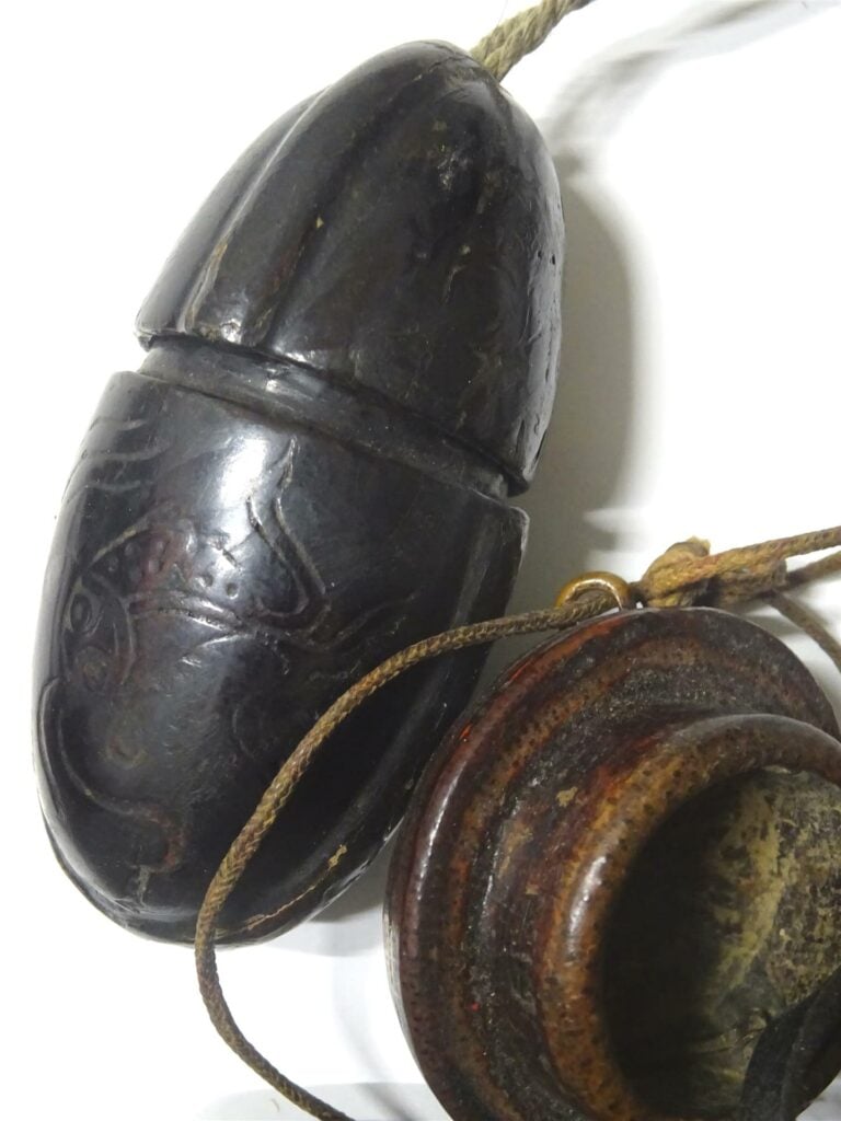 OPIUM - ACCUMULATION DE BOÎTES A OPIUM - Vietnam / Indochine, Epoque XXe siècle…