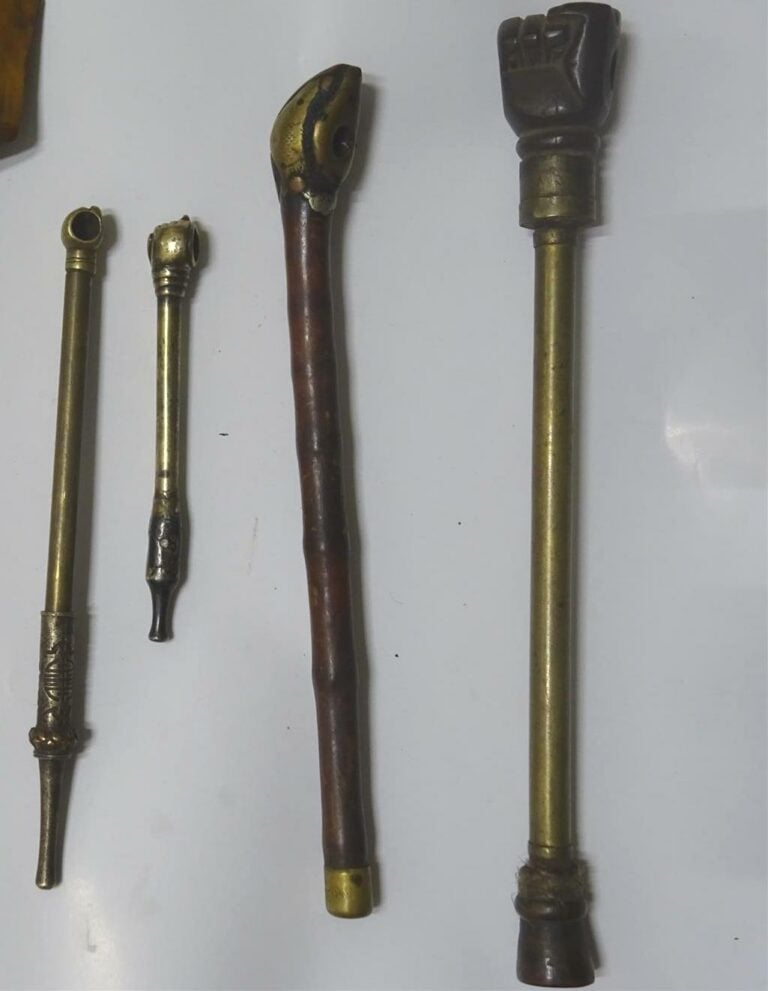 OPIUM - ACCUMULATION DE DOUZE (12) PIPES A OPIUM - Vietnam / Indochine, Epoque…