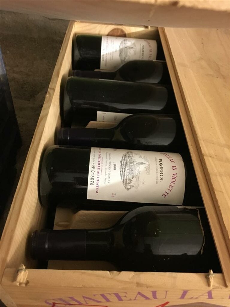 12 bouteilles, CHATEAU LA VIOLETTE, Pomerol, 1999.