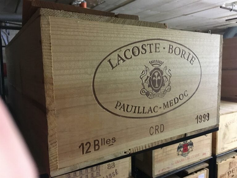 12 bouteilles, CHATEAU LACOSTE-BORIE, Pauillac, 1999, caisse bois.