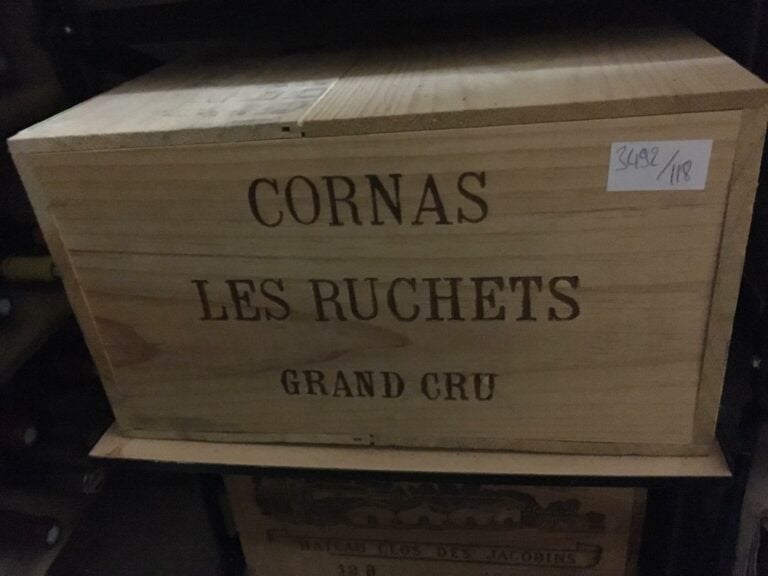 12 bouteilles, Jean-Luc Colombo, Les Ruchets, Grand Cru, 2001, caisse bois.