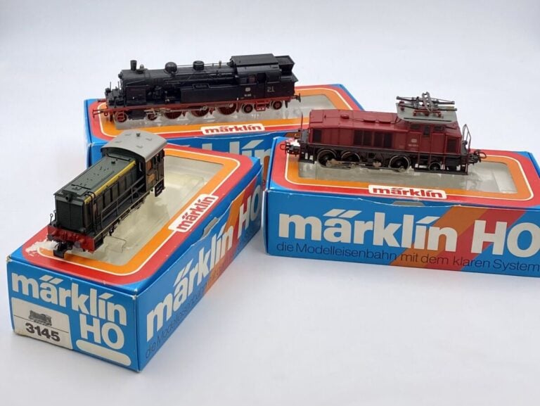 3 locos Marklin en BO 1965 : ref 8306, 3145, 3157