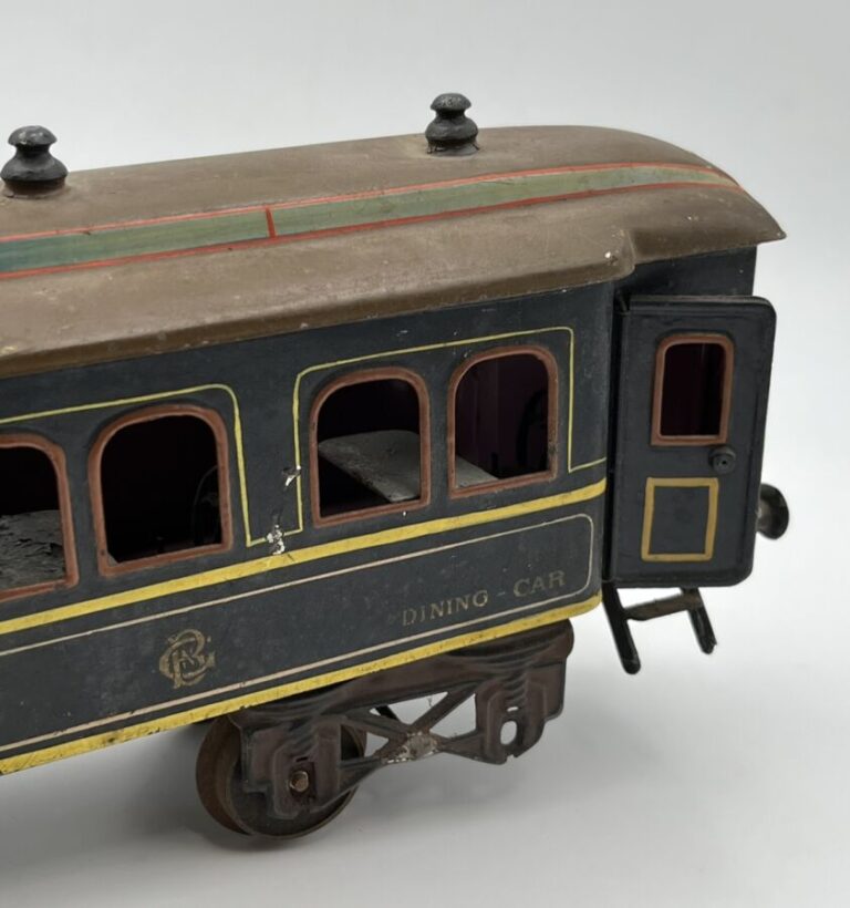 Bing vers 1905, 1 fourgon et wagon dining-car aménagé incomplet