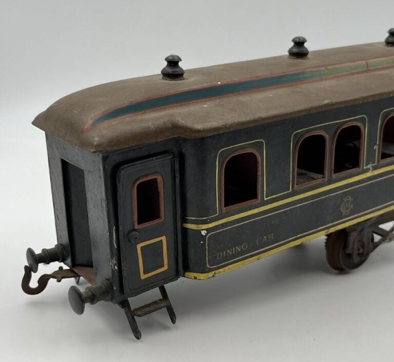 Bing vers 1905, 1 fourgon et wagon dining-car aménagé incomplet