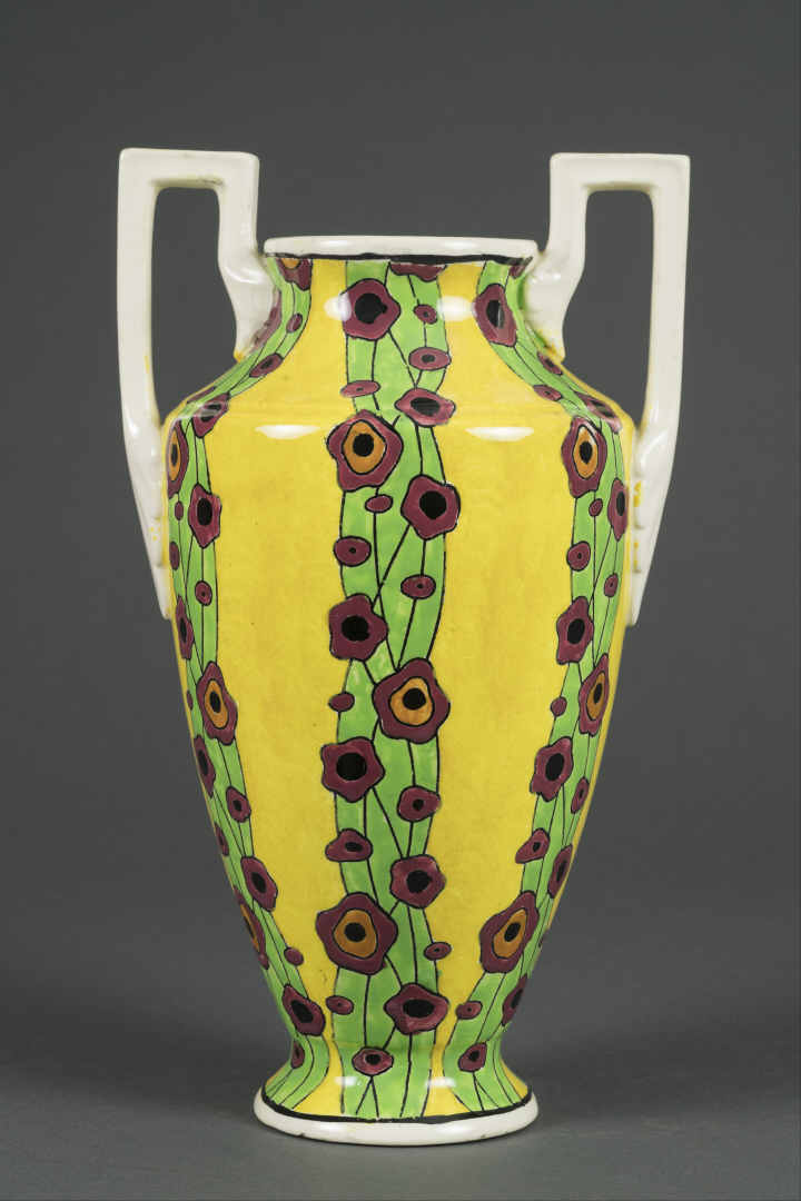 BOCH FRERES LA LOUVIERE - Important vase en faïence de forme balustre à décor d…