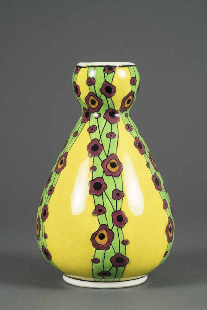 BOCH FRERES LA LOUVIERE KERAMIS - Vase en faïence de forme balustre à col étroi…