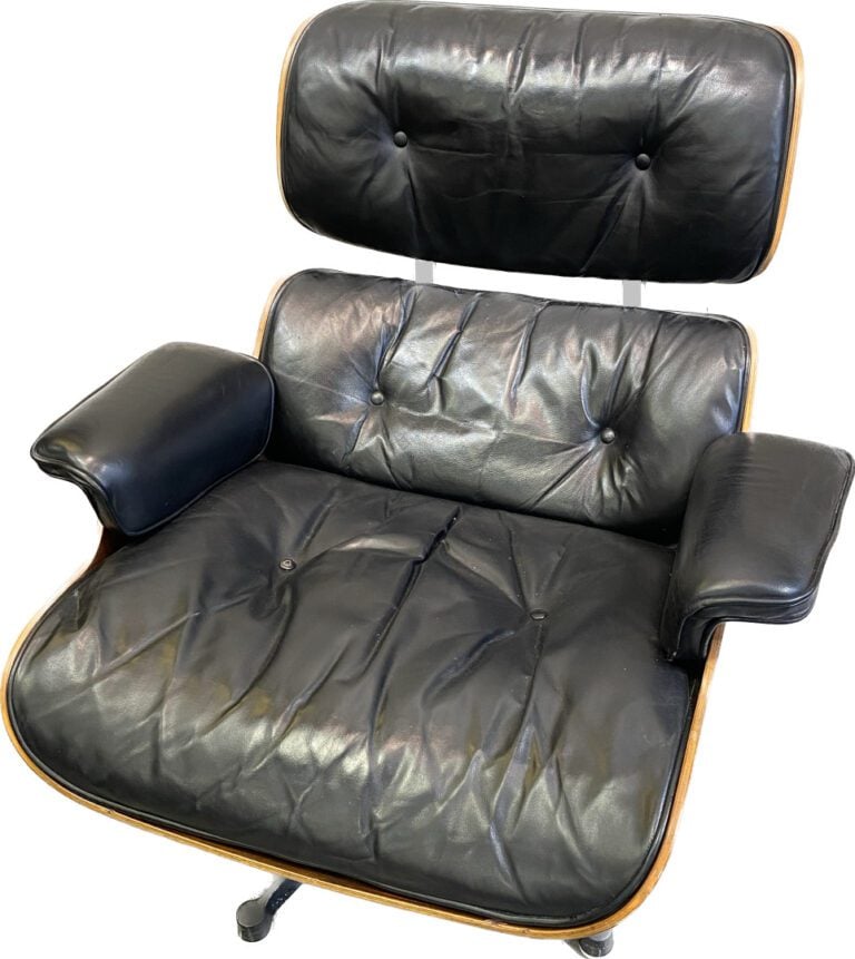 Charles EAMES (1907-1978) & Ray EAMES (1912-1988) - Fauteuil et son ottoman mod…