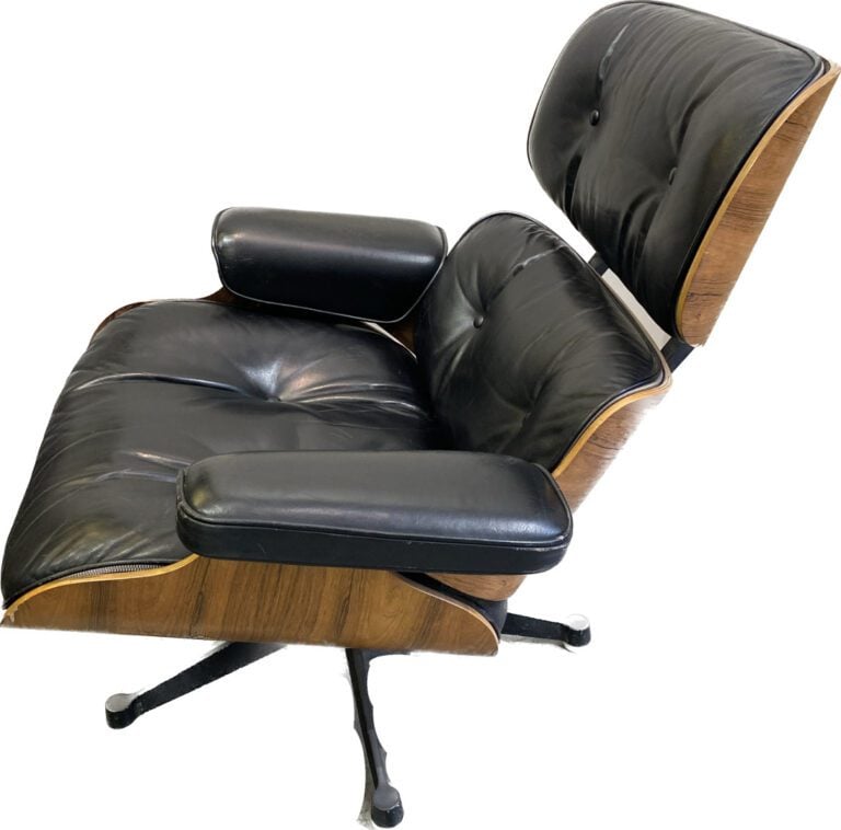 Charles EAMES (1907-1978) & Ray EAMES (1912-1988) - Fauteuil et son ottoman mod…