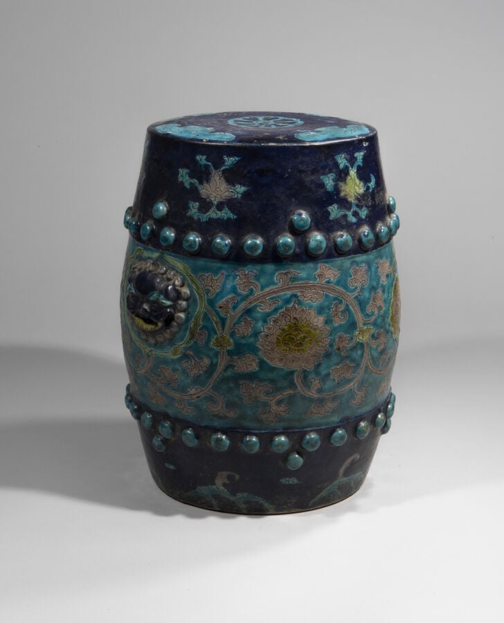 CHINE - Dynastie MING (1368 - 1644), DEBUT XVIE SIECLE - Tabouret de forme tonn…